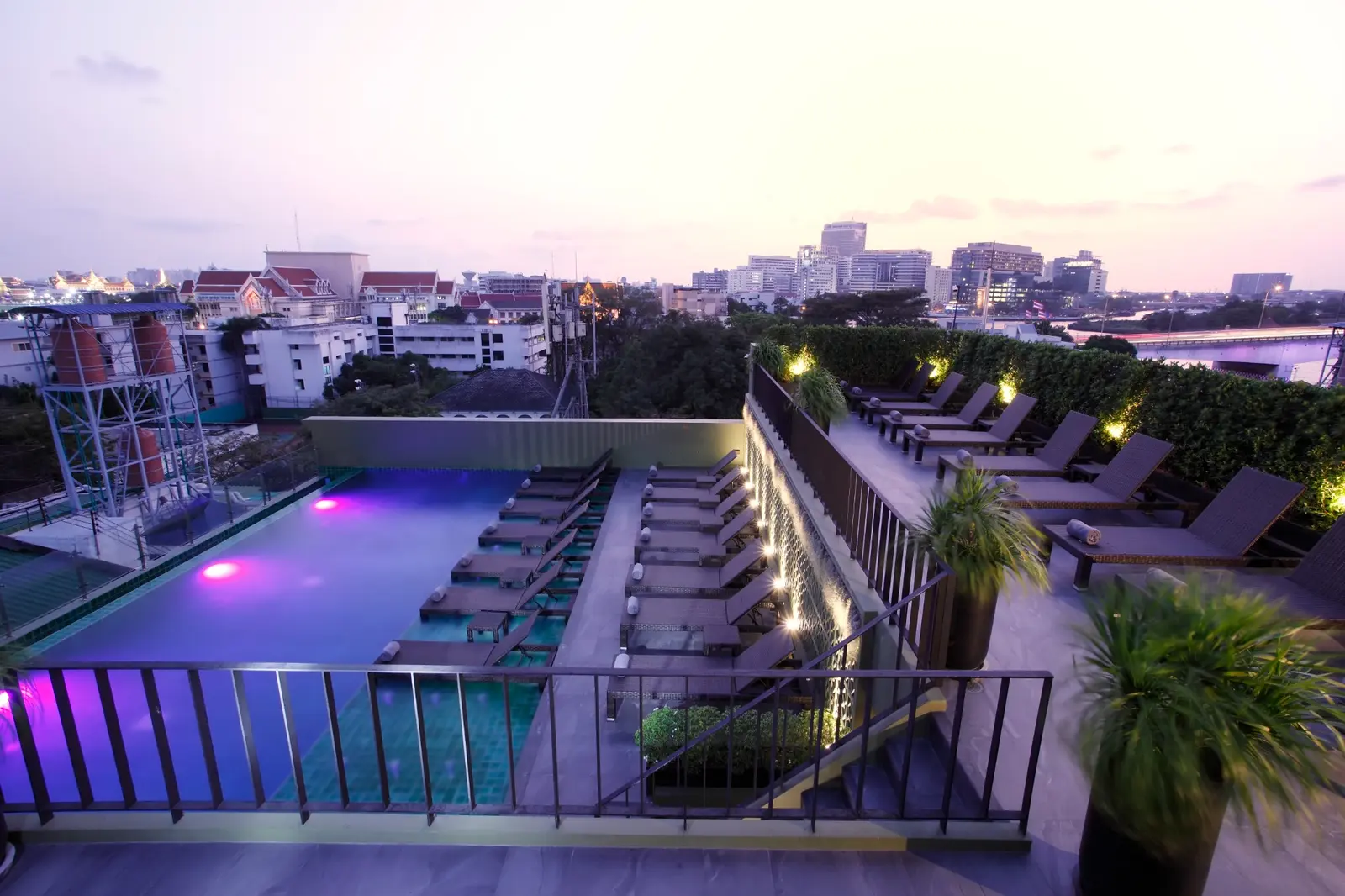 Chillax Heritage Hotel — Pool