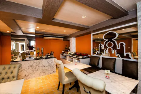 Khaosan Palace Hotel — Restaurant