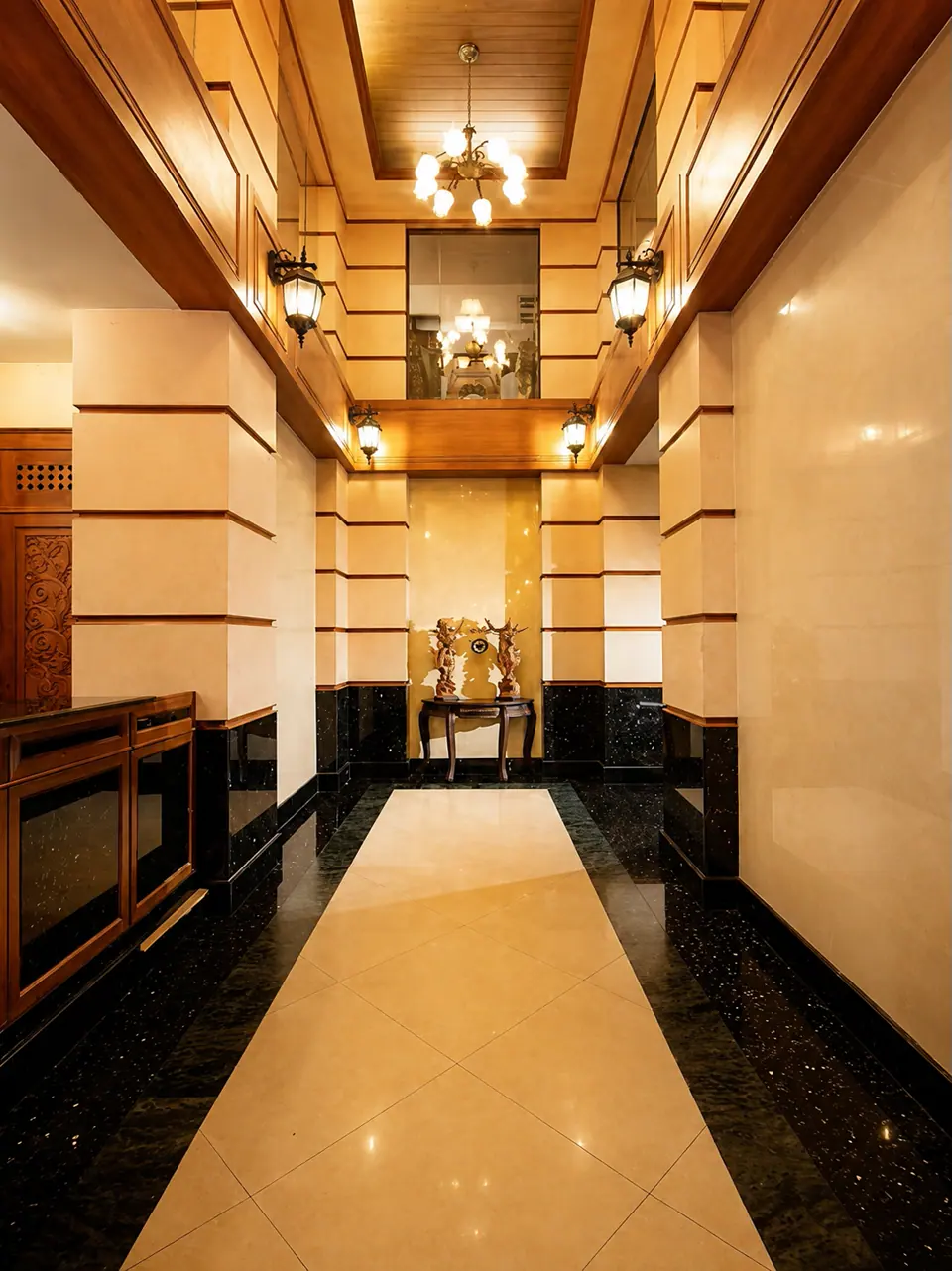 Khaosan Palace Hotel — Lobby